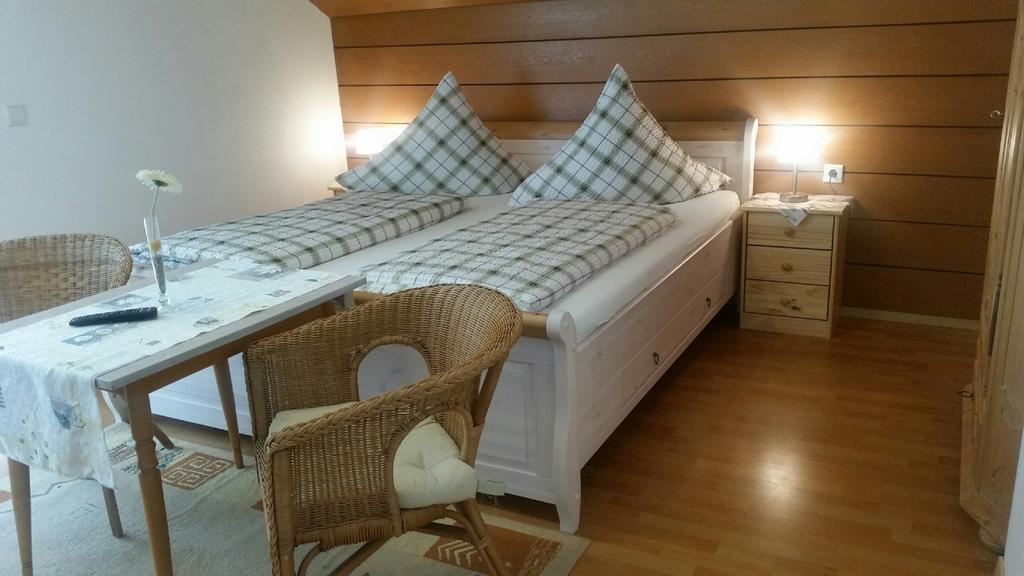 Hotel-Pension Haus Hubertus Weigendorf Phòng bức ảnh